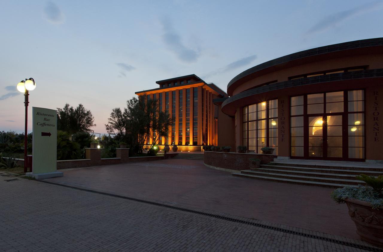 Baia Toscana Resort Calambrone Exterior foto